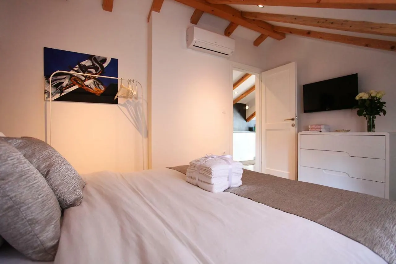 Guest House Kala Split 4*,  Croatia